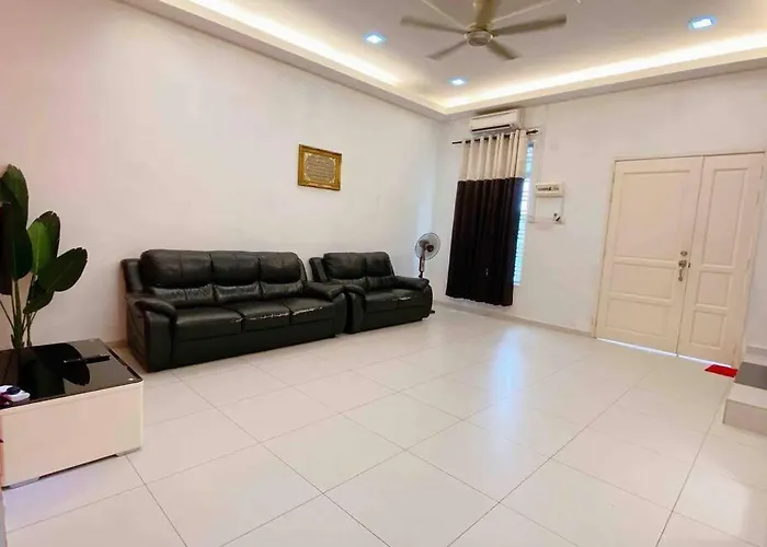 Niana Homestay Melaka -Near Town