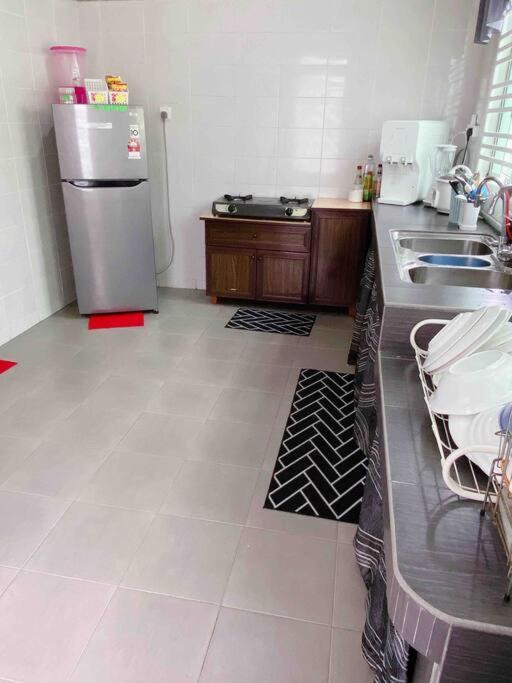 Niana Homestay -near Town *